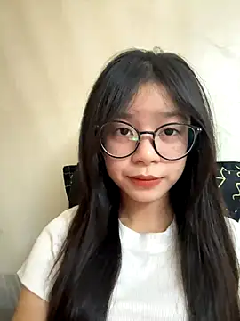 Snapshot of mau155_ chatting on 11-18-25, 07:11 mau155 online show from 11-18-25, 07:11