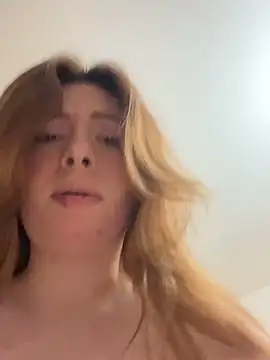 Snapshot of AmberRosewood chatting on 11-29-25, 04:40 AmberRosewood online show from 11-29-25, 04:40