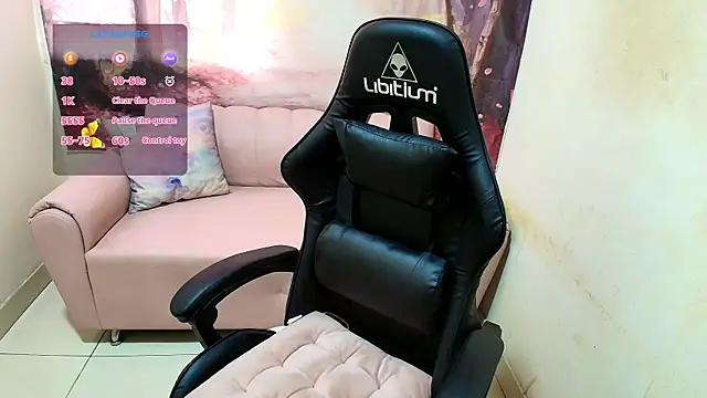 Emma latinasexy18 online show from 02-04-26, 06:36