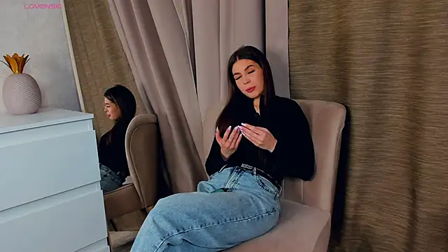 Snapshot of AnetteGamrath chatting on 11-18-25, 03:26 AnetteGamrath online show from 11-18-25, 03:26