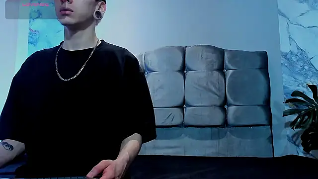 James Adams 01 online show from 03-12-26, 12:20