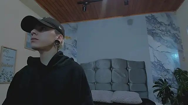 James Adams 01 online show from 02-25-26, 11:43