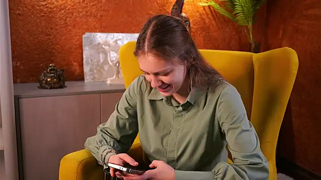 Snapshot of PeterSkaff chatting on 11-18-25, 11:46 PeterSkaff online show from 11-18-25, 11:46