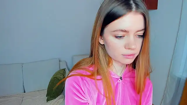 AngelesBenitz online show from 12-14-25, 07:47