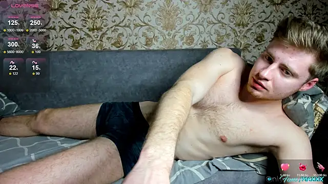 Snapshot of Maxhornyblondieman chatting on 04-17-26, 06:22 Maxhornyblondieman online show from 04-17-26, 06:22