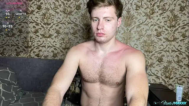 Snapshot of Maxhornyblondieman chatting on 05-20-26, 05:43 Maxhornyblondieman online show from 05-20-26, 05:43