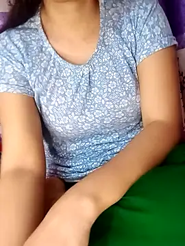 Snapshot of Monehote chatting on 11-20-25, 11:22 Monehote online show from 11-20-25, 11:22