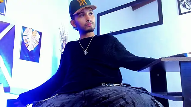   Miguel7w7 online show from 12-15-25, 03:40