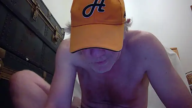 Hardwarelane67 online show from 11-22-25, 06:12