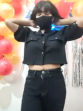 Snapshot of Babykurush chatting on 11-17-25, 05:50 Babykurush online show from 11-17-25, 05:50