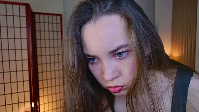 SilentLily online show from 11-20-25, 08:31