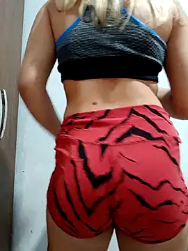 Snapshot of moreninhazinha chatting on 02-26-26, 10:48 moreninhazinha online show from 02-26-26, 10:48