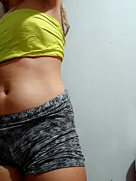 Snapshot of moreninhazinha chatting on 02-23-26, 11:00 moreninhazinha online show from 02-23-26, 11:00