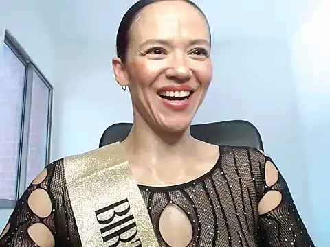 Annie Cervantez online show from 03-19-26, 04:40