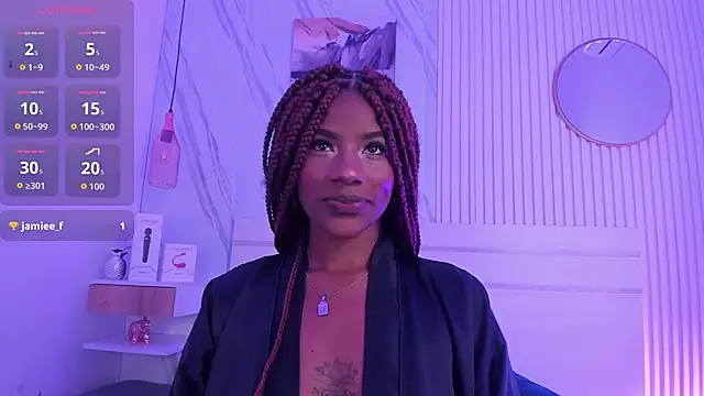 Snapshot of Afro_Luna chatting on 12-18-25, 11:25 Afro Luna online show from 12-18-25, 11:25