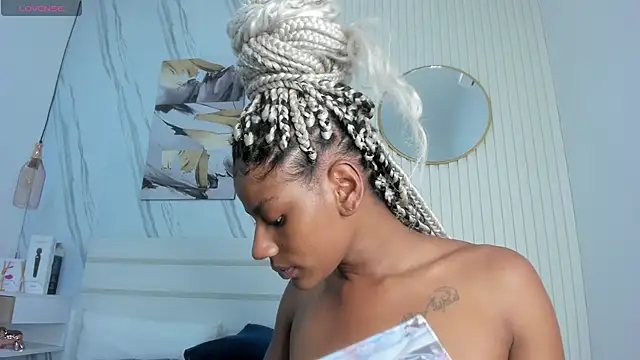 Afro Luna online show from 02-21-26, 10:39