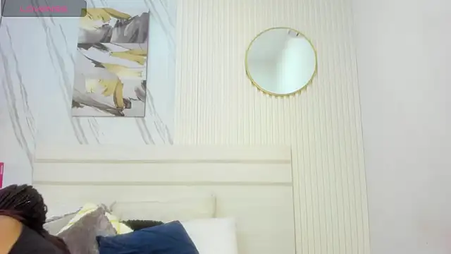 Snapshot of Afro_Luna chatting on 06-19-26, 10:54 Afro Luna online show from 06-19-26, 10:54