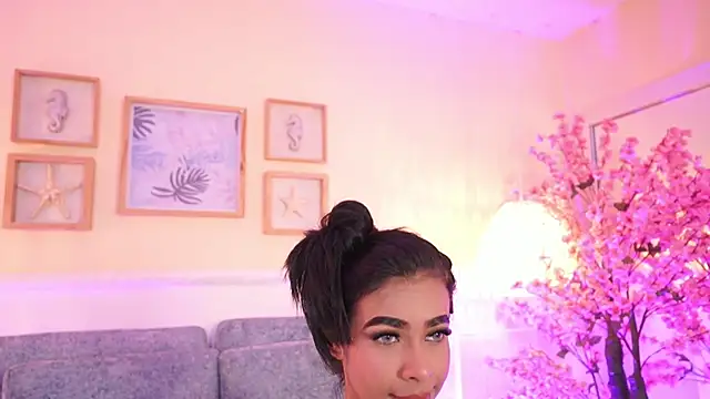 MeganLowell online show from 03-03-26, 06:59