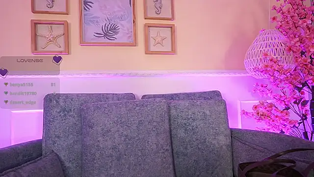 MeganLowell online show from 05-09-26, 07:06
