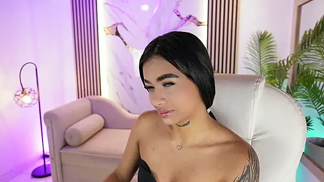 MeganLowell online show from 12-22-25, 11:54