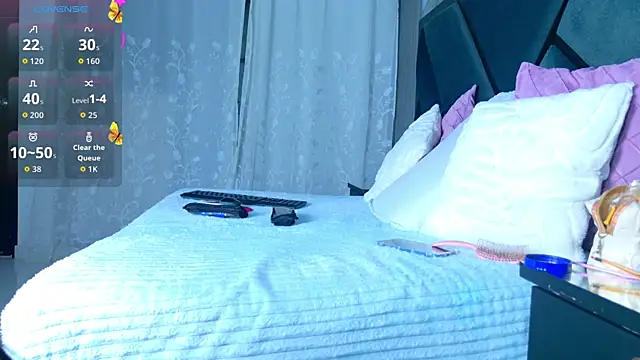 Snapshot of SofiaCopper chatting on 06-30-26, 11:43 SofiaCopper online show from 06-30-26, 11:43
