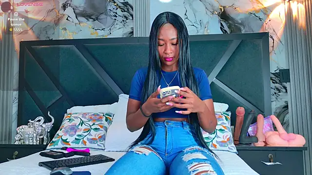 SofiaCopper online show from 11-28-25, 02:45