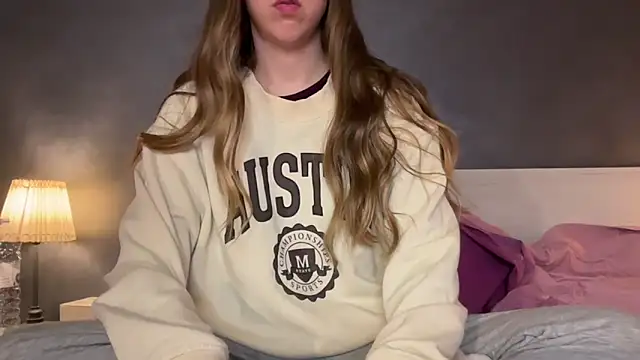 Martimartinaxx online show from 04-08-26, 08:21