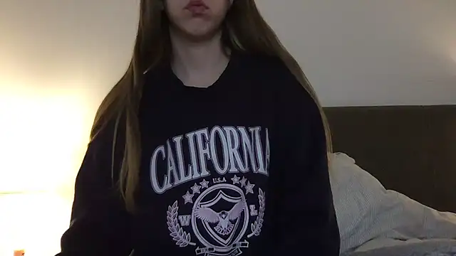 Martimartinaxx online show from 03-25-26, 09:03