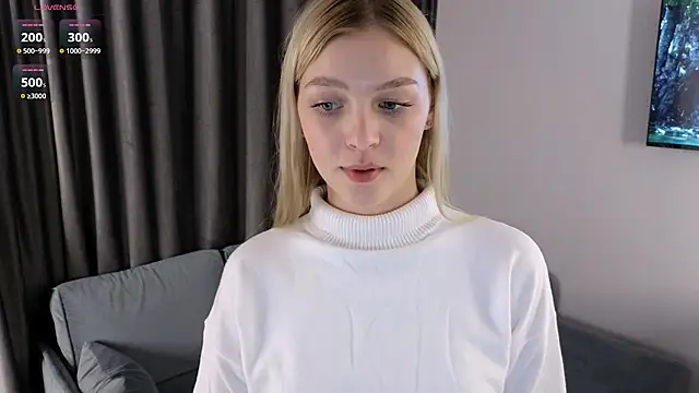 DebraVaughn online show from 12-18-25, 01:04