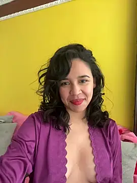 Esmerald 1111 online show from 02-19-26, 04:15