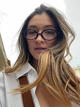 GeorginaBlack online show from 12-17-25, 07:30