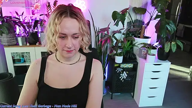 Snapshot of xzoeyryanx chatting on 01-18-26, 06:44 xzoeyryanx online show from 01-18-26, 06:44