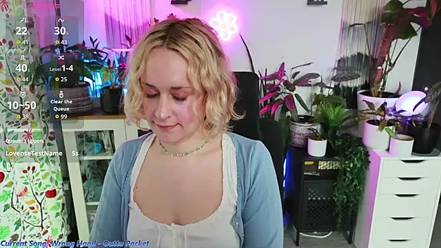 Snapshot of xzoeyryanx chatting on 02-20-26, 06:32 xzoeyryanx online show from 02-20-26, 06:32