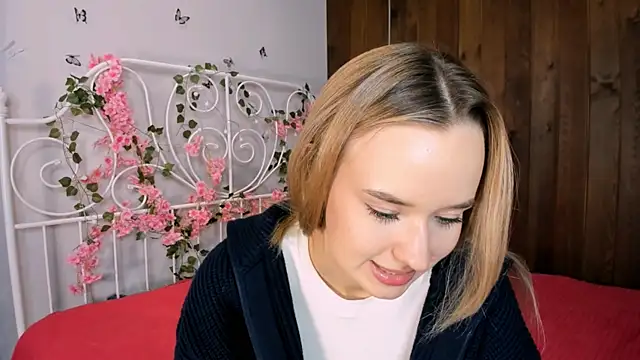 KristleKirst online show from 11-20-25, 01:12