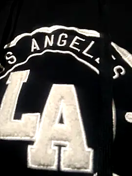 Snapshot of cashmoneysexxx chatting on 11-17-25, 08:57 cashmoneysexxx online show from 11-17-25, 08:57