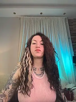 Snapshot of Tattitude_ chatting on 05-09-26, 07:01 Tattitude online show from 05-09-26, 07:01