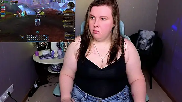 Snapshot of Valerry_ chatting on 11-18-25, 09:56 Valerry online show from 11-18-25, 09:56