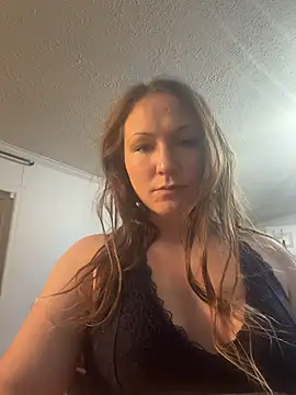 Snapshot of kat_love9 chatting on 11-21-25, 02:54 kat love9 online show from 11-21-25, 02:54