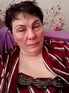 Snapshot of OliviaaSkyy chatting on 03-24-26, 04:45 OliviaaSkyy online show from 03-24-26, 04:45