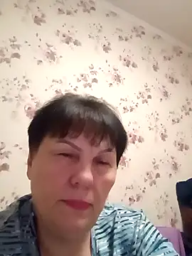 Snapshot of OliviaaSkyy chatting on 11-17-25, 10:36 OliviaaSkyy online show from 11-17-25, 10:36