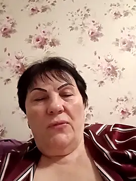 Snapshot of OliviaaSkyy chatting on 03-18-26, 08:10 OliviaaSkyy online show from 03-18-26, 08:10