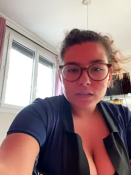 Snapshot of missseduction24 chatting on 11-30-25, 03:02 missseduction24 online show from 11-30-25, 03:02