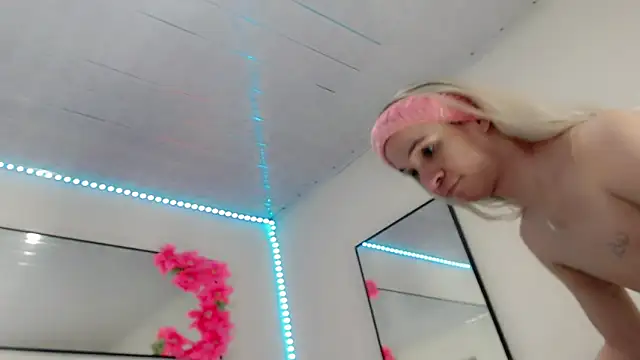 Karla hot777 online show from 04-17-26, 01:25