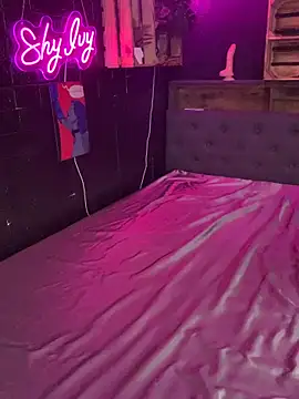 Shy-Ivy online show from 12-01-25, 10:32