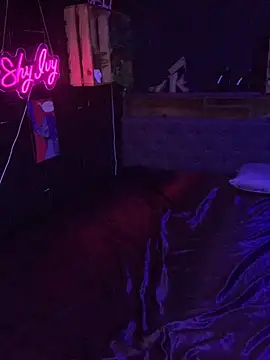 Shy-Ivy online show from 04-12-26, 09:07