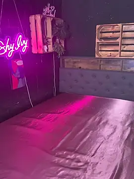 Shy-Ivy online show from 01-07-26, 10:59