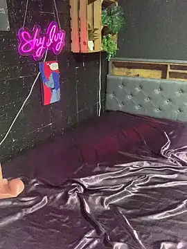 Shy-Ivy online show from 03-11-26, 10:59