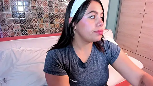 luna velvett  online show from 12-05-25, 11:20