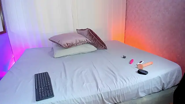 luna velvett  online show from 01-06-26, 11:14