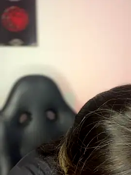 VeloraVyxen  online show from 11-28-25, 02:06